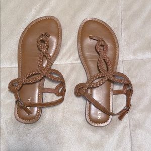 Tan sandals!